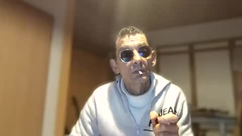 Snapshot of dreambob chatting on 30, 11, 2025 Dreambob online show from 30, 11, 2025