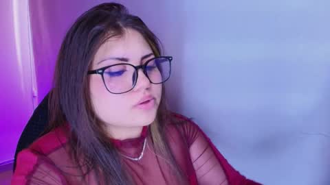Snapshot of dreambooo_ chatting on 29, 4, 2026 C A M I L A online show from 29, 4, 2026