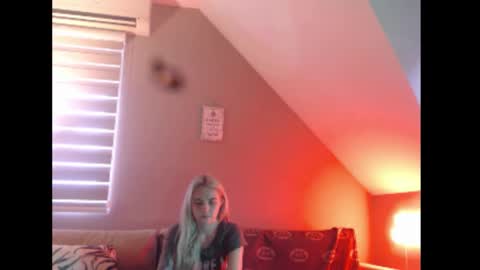 Snapshot of dreamcatcherfantasy chatting on 10, 1, 2026 A girl online show from 10, 1, 2026