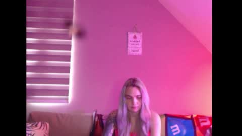 Snapshot of dreamcatcherfantasy chatting on 21, 2, 2026 A girl online show from 21, 2, 2026