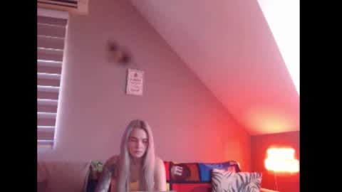 Snapshot of dreamcatcherfantasy chatting on 26, 2, 2026 A girl online show from 26, 2, 2026