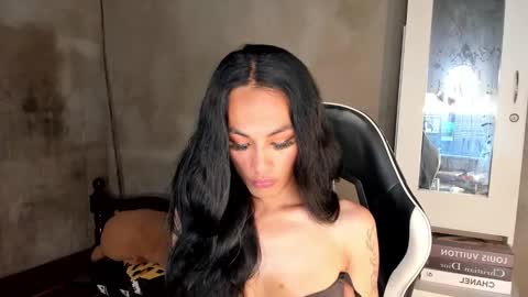 Snapshot of dreamgirlexperience chatting on 2, 3, 2025 Ysabel online show from 2, 3, 2025