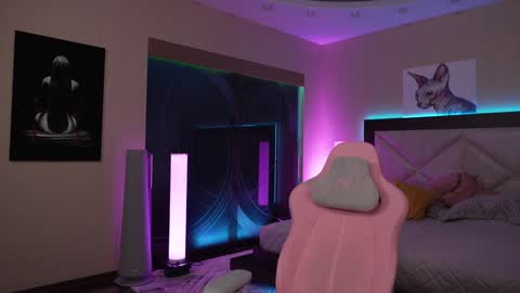 Sarah online show from 6, 12, 2024