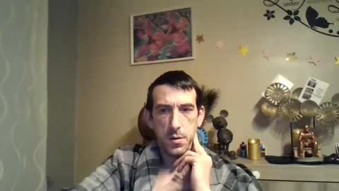 Snapshot of dreamguy38 chatting on 2, 2, 2025 dreamguy38 online show from 2, 2, 2025