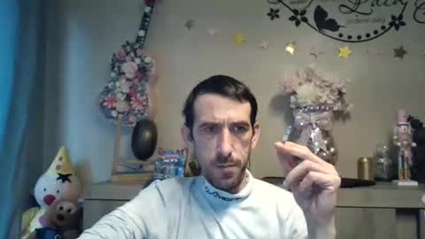 Snapshot of dreamguy38 chatting on 13, 11, 2025 dreamguy38 online show from 13, 11, 2025