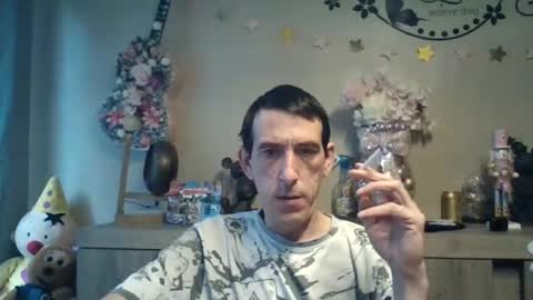 Snapshot of dreamguy38 chatting on 14, 11, 2025 dreamguy38 online show from 14, 11, 2025