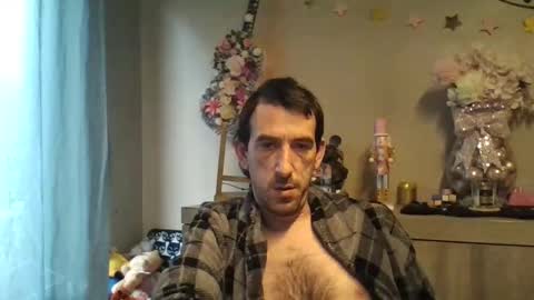 Snapshot of dreamguy38 chatting on 28, 11, 2025 dreamguy38 online show from 28, 11, 2025