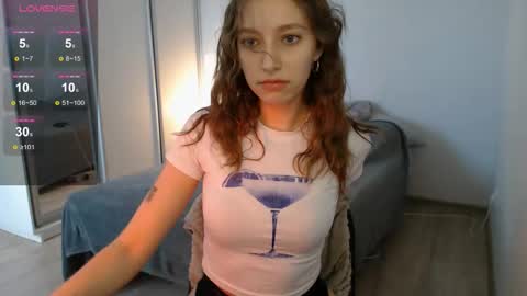 Snapshot of dreamhale chatting on 5, 2, 2026 Hello im Eva online show from 5, 2, 2026