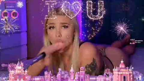 Snapshot of dreamkisslove chatting on 7, 10, 2025 Mila online show from 7, 10, 2025