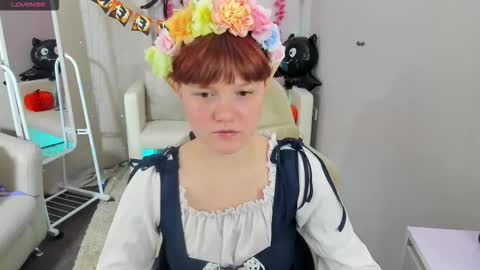Snapshot of dreammyluna chatting on 18, 10, 2025 Luna online show from 18, 10, 2025