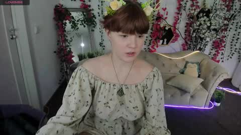 Snapshot of dreammyluna chatting on 8, 11, 2025 Luna online show from 8, 11, 2025