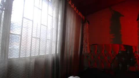 Snapshot of dreams_sophi chatting on 13, 5, 2026 Sophia online show from 13, 5, 2026
