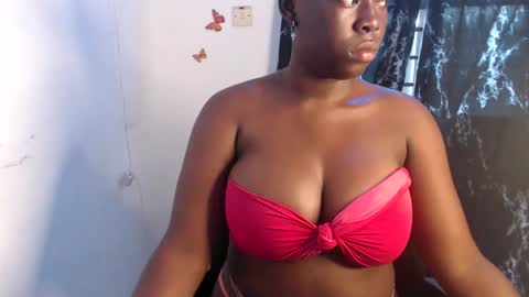 Snapshot of dreamy_wetpussy chatting on 9, 4, 2026 BEAUTY online show from 9, 4, 2026