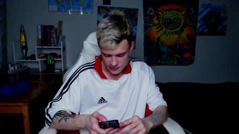 Snapshot of dreamyadam chatting on 25, 4, 2026 Adam Dream online show from 25, 4, 2026