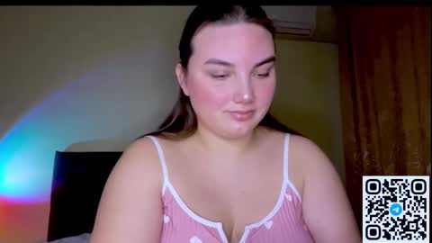 Snapshot of dreamyblushfairy chatting on 8, 3, 2026 Mila online show from 8, 3, 2026