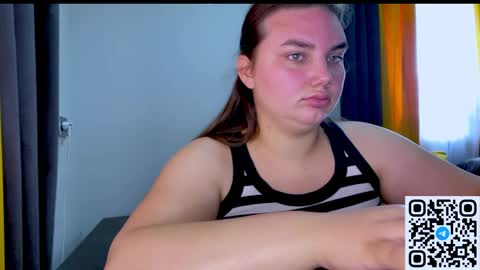 Snapshot of dreamyblushfairy chatting on 21, 5, 2026 Mila online show from 21, 5, 2026