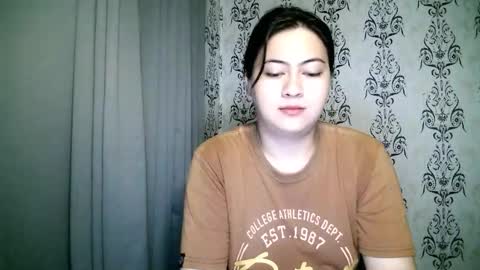 Snapshot of dreamycreamyst chatting on 2, 11, 2025 dreamycreamyst online show from 2, 11, 2025