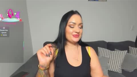 dreamyhousewife1 online show from 24, 11, 2025