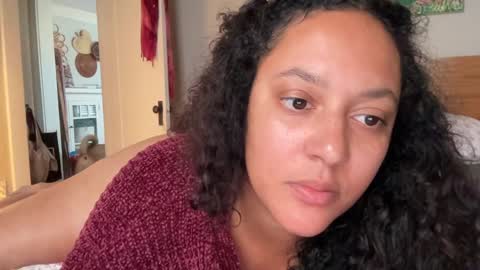 RIRI OR DREAMY online show from 29, 1, 2025