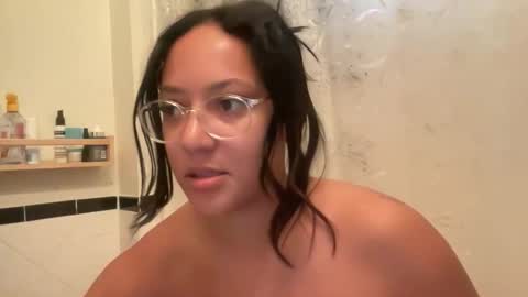 RIRI OR DREAMY online show from 24, 2, 2026