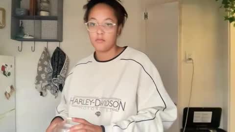 RIRI OR DREAMY online show from 12, 5, 2026