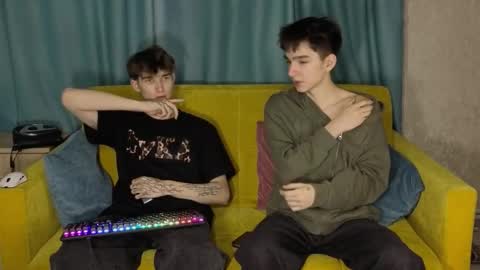 Mark online show from 4, 2, 2026