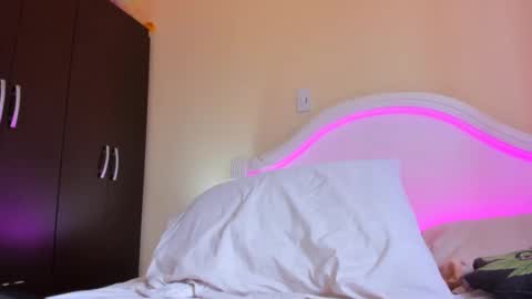 drippyorlove online show from 30, 1, 2025