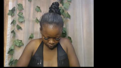 Snapshot of dripqueenx chatting on 11, 6, 2026 linda online show from 11, 6, 2026