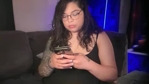 Snapshot of drizzypeach602 chatting on 17, 4, 2026 Drizzypeach602 online show from 17, 4, 2026