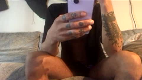 Snapshot of drobbb656 chatting on 26, 3, 2026 2xTheTrouble online show from 26, 3, 2026