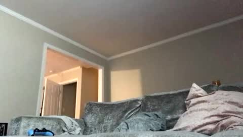 Snapshot of drobbb656 chatting on 23, 4, 2026 2xTheTrouble online show from 23, 4, 2026