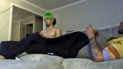Snapshot of drobbb656 chatting on 9, 7, 2026 2xTheTrouble online show from 9, 7, 2026