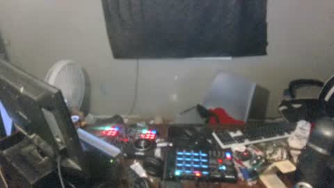 Snapshot of drogoloko233 chatting on 5, 7, 2026 drogo lpkp online show from 5, 7, 2026