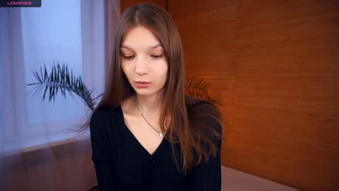 Polly day and Amelia night online show from 26, 1, 2025