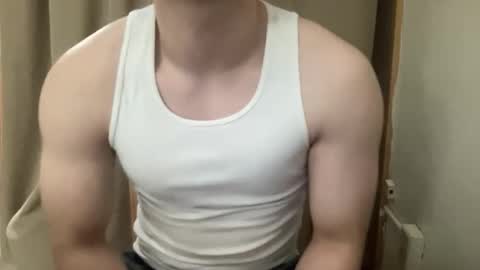 Snapshot of drveucrzy chatting on 9, 4, 2026 driveucrzy online show from 9, 4, 2026