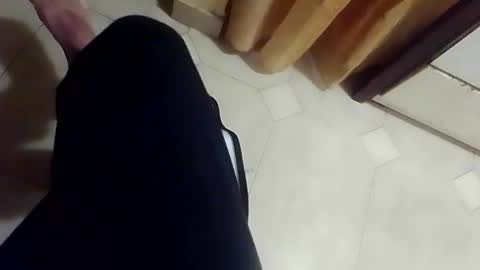 Snapshot of dthedog12 chatting on 14, 12, 2025 dthedog12 online show from 14, 12, 2025