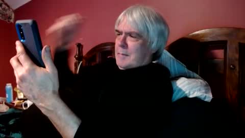 Snapshot of dug38 chatting on 25, 12, 2024 Doug online show from 25, 12, 2024