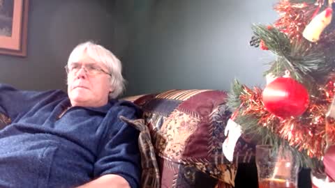 Snapshot of dug38 chatting on 27, 12, 2024 Doug online show from 27, 12, 2024