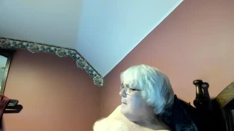 Snapshot of dug38 chatting on 26, 6, 2026 Doug online show from 26, 6, 2026