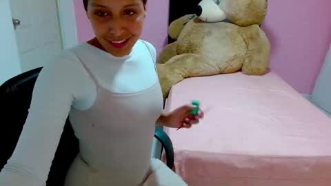 dulce1609 online show from 21, 2, 2025