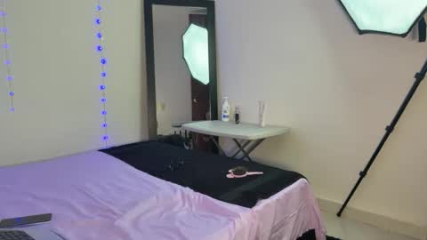 Snapshot of dulce765 chatting on 2, 11, 2025 dulce765 online show from 2, 11, 2025