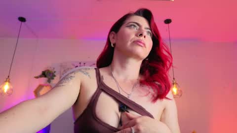 Snapshot of dulce_charlottee chatting on 5, 5, 2026 DULCE online show from 5, 5, 2026