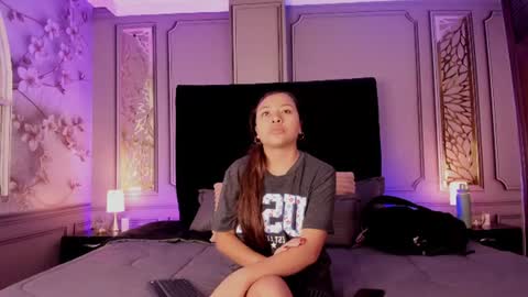 Snapshot of dulce_girls chatting on 18, 6, 2026 Dulce online show from 18, 6, 2026