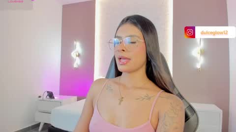 Snapshot of dulce_glow_ chatting on 14, 5, 2026 D U L C E online show from 14, 5, 2026