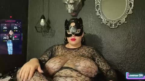 Snapshot of dulce_lf chatting on 29, 10, 2025 DULCE LF online show from 29, 10, 2025