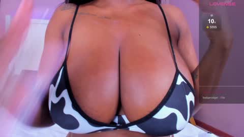 Snapshot of dulce_mariaahe chatting on 15, 1, 2025 online show from 15, 1, 2025