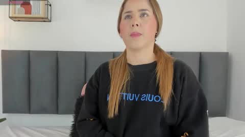 Snapshot of dulce_mg chatting on 18, 11, 2025 dulce_mg online show from 18, 11, 2025