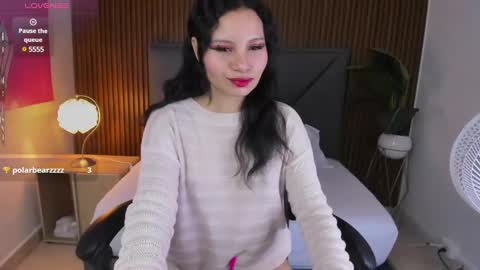 Snapshot of dulce_natyy chatting on 11, 1, 2025 N A T Y online show from 11, 1, 2025