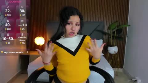 Snapshot of dulce_natyy chatting on 28, 1, 2025 N A T Y online show from 28, 1, 2025