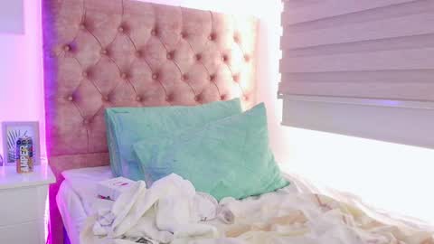 Snapshot of dulcepowl_lm chatting on 19, 3, 2026 dulcepowl_lm online show from 19, 3, 2026